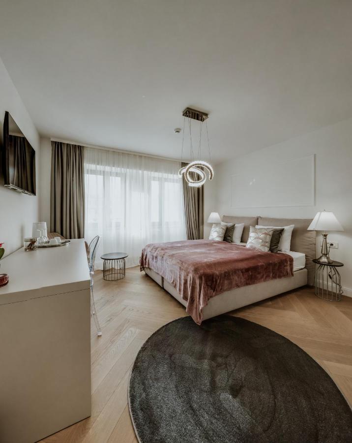 Lavilla Ösek Dış mekan fotoğraf